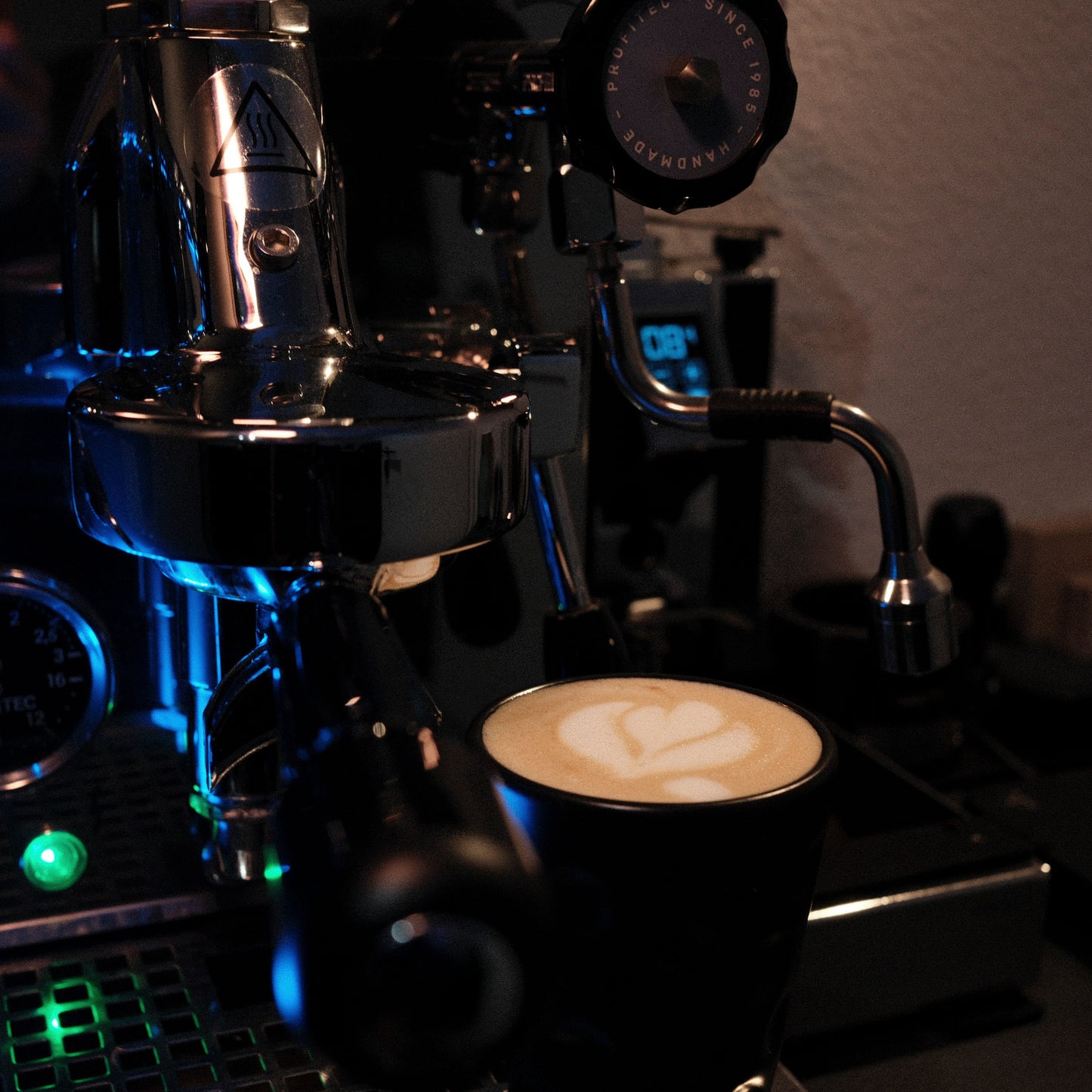 Espresso & Cappuccino Tassen mit Dubbe