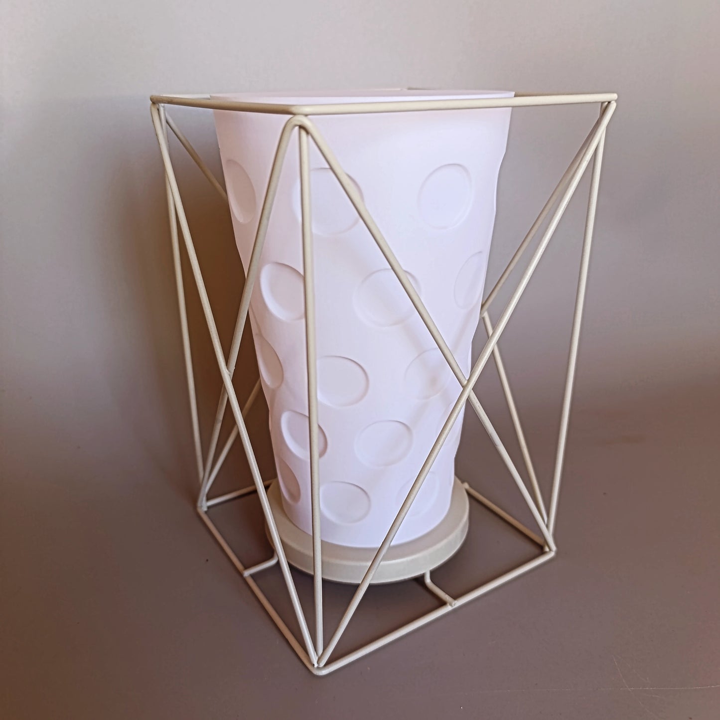 Pfälzer Dubbeglas Tischlampe als stilvolle Wohnzimmer Deko